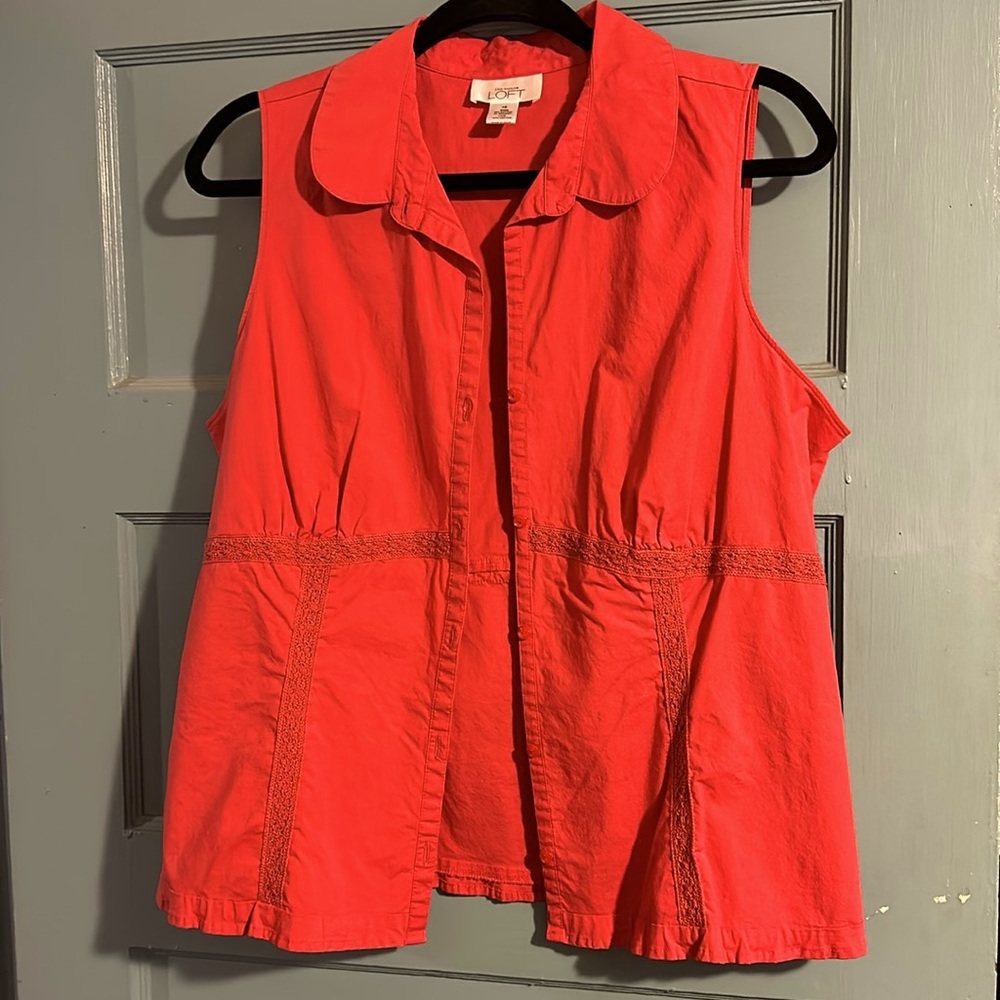 Sleeveless button down